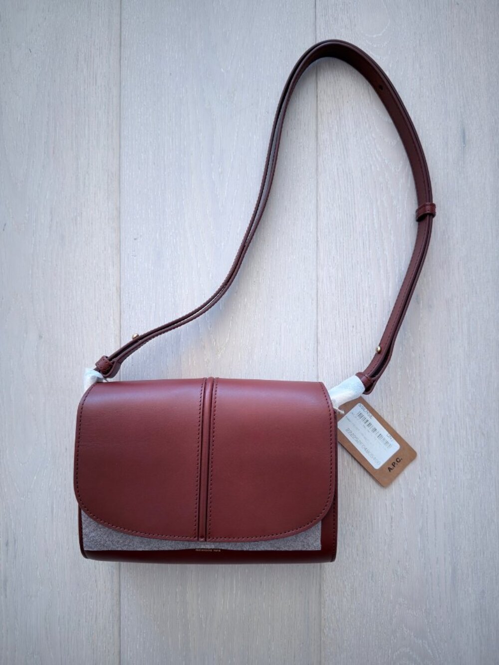 NWT A.P.C. Betty Horizon Small Leather Shoulder Bag - Hazelnut